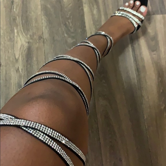 Heels - Picture 2 of 3